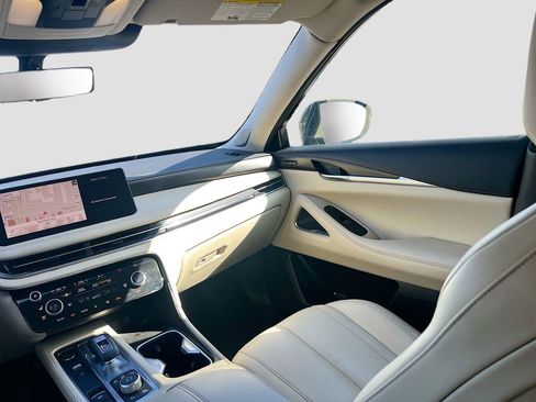 Used 2023 INFINITI QX60 Sensory w/ Vision Package image 25