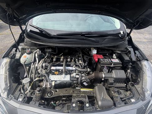 Used 2025 Nissan Versa SV FWD image 31