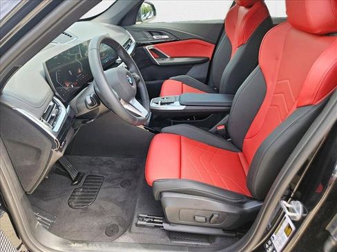 Used 2025 BMW X1 xDrive28i w/ Technology Package image 15