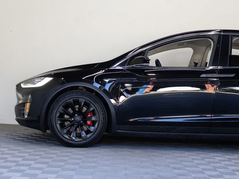 Used 2019 Tesla Model X Performance AWD/4WD image 8