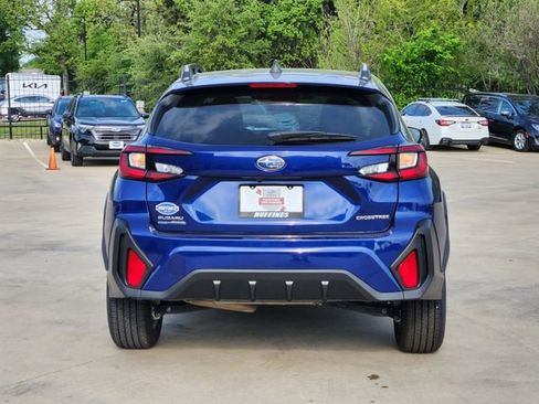 Certified 2025 Subaru Crosstrek 2.0i Premium image 6