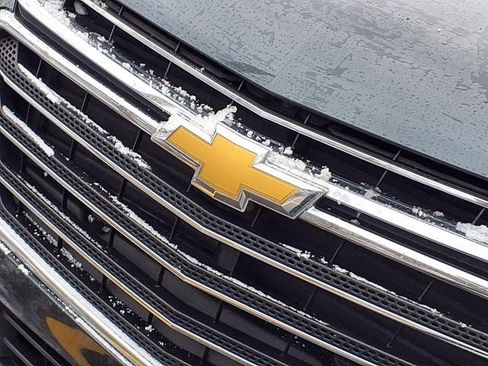 Used 2018 Chevrolet Traverse LT image 30