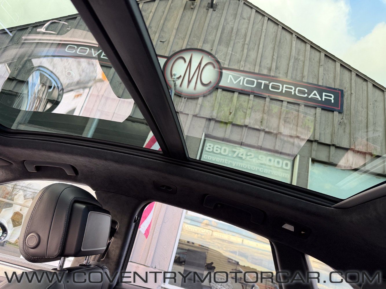 Used 2020 Porsche Macan Turbo AWD/4WD image 21