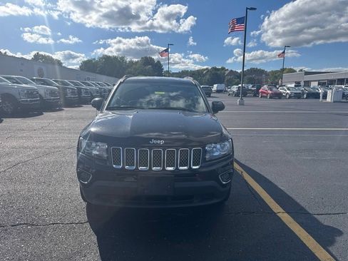 Used 2015 Jeep Compass High Altitude AWD/4WD image 2