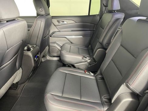 New 2026 Chevrolet Traverse Z71 w/ Driver Confidence Package AWD/4WD image 8
