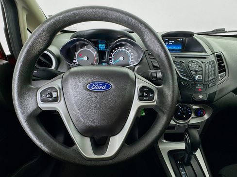 Used 2019 Ford Fiesta SE FWD image 11