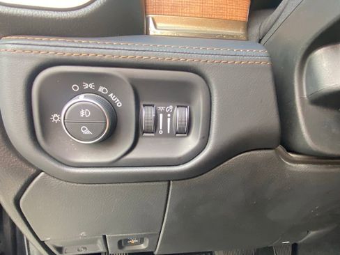 Used 2024 RAM 3500 Limited w/ Safety Group AWD/4WD image 12
