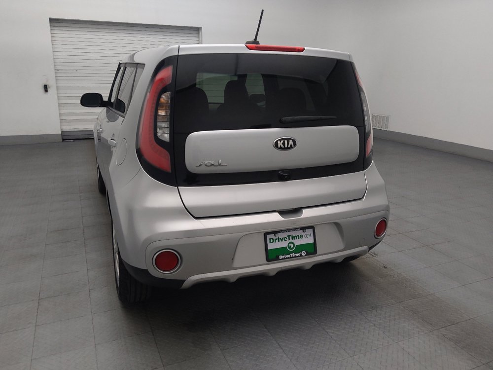 Used 2018 Kia Soul + w/ Primo Package FWD image 6
