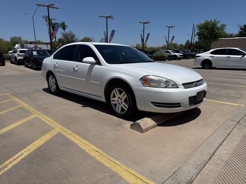 Used 2014 Chevrolet Impala LT w/ LT Sunroof Package FWD image 3