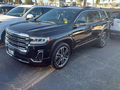 Used 2023 GMC Acadia SLT w/ Technology Package