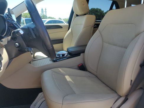Used 2018 Mercedes-Benz GLE 350 4MATIC image 19