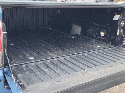 Used 2019 Toyota Tacoma SR5 image 13