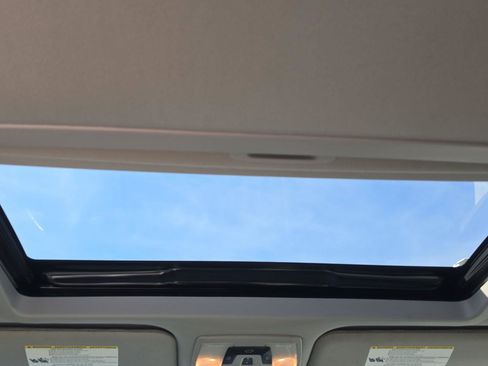 Used 2015 Toyota Sienna XLE image 13