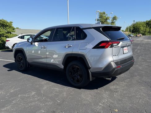 Certified 2023 Toyota RAV4 LE AWD/4WD image 7