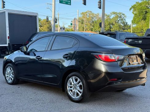 Used 2017 Toyota Yaris iA FWD image 5