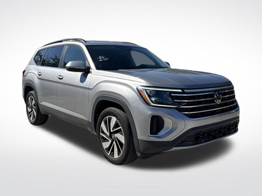Used 2024 Volkswagen Atlas SE FWD image 2