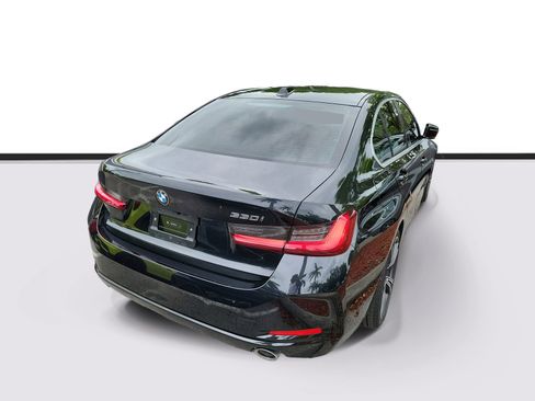 Used 2024 BMW 330i Sedan w/ Convenience Package RWD image 4