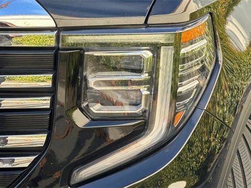 Used 2025 GMC Sierra 1500 SLT image 49