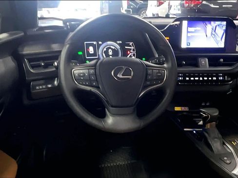 Used 2024 Lexus UX 250h AWD w/ Premium Package image 6