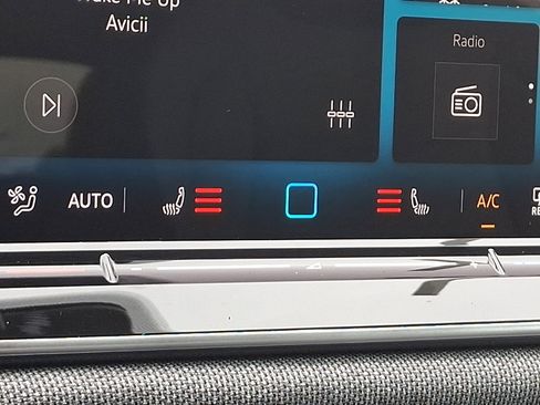 New 2026 Volkswagen Tiguan S AWD/4WD image 17