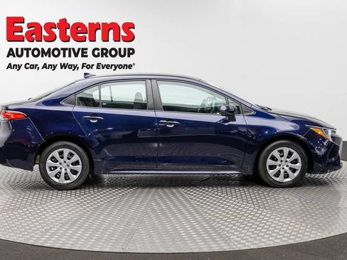 Used 2024 Toyota Corolla LE FWD image 3