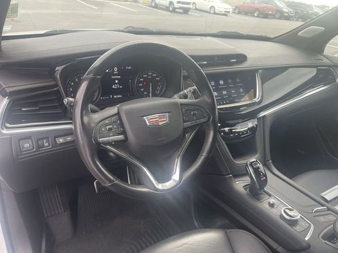 Certified 2023 Cadillac XT6 Sport w/ Technology Package image 18