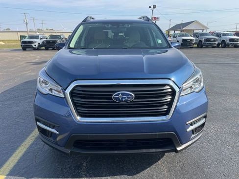Used 2021 Subaru Ascent Premium w/ Convenience Package image 2
