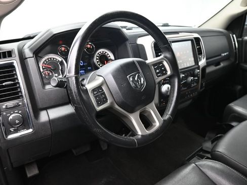 Used 2017 RAM 1500 Laramie AWD/4WD image 18