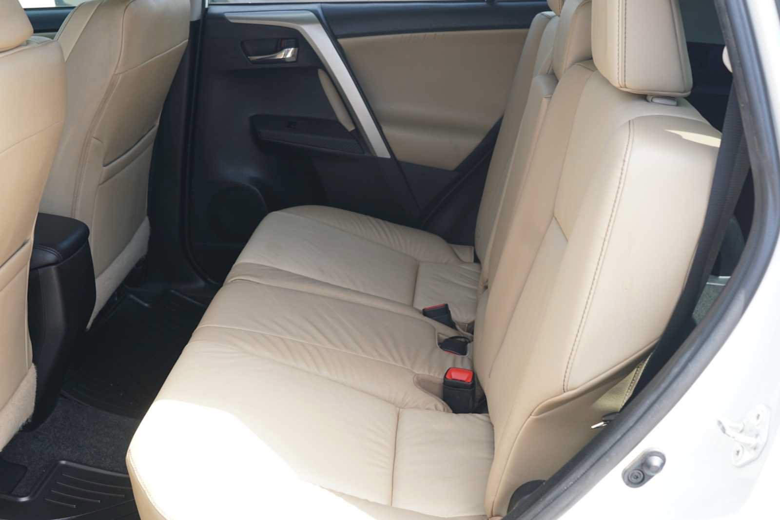 Used 2015 Toyota RAV4 Limited w/ Technology Package FWD image 20