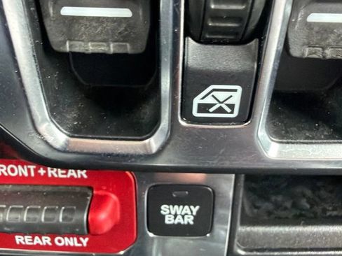 Used 2020 Jeep Wrangler Unlimited Rubicon w/ LED Lighting Group AWD/4WD image 34