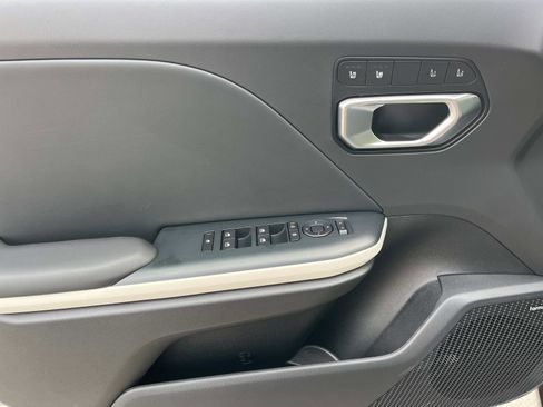 New 2025 Kia K4 GT-Line Turbo FWD image 21