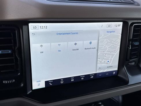 Used 2022 Ford Bronco Wildtrak image 16