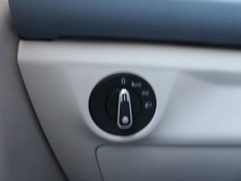 New 2026 Volkswagen Jetta SE FWD image 18