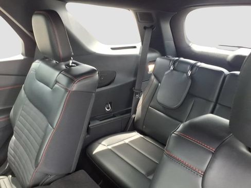 Used 2025 Ford Explorer ST-Line RWD image 10