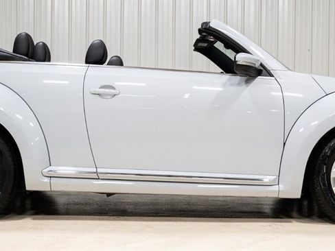 Used 2017 Volkswagen Beetle 1.8T SE image 8