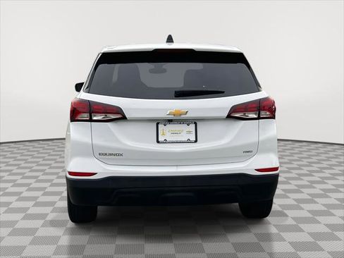 Used 2022 Chevrolet Equinox LS w/ LS Convenience Package image 6