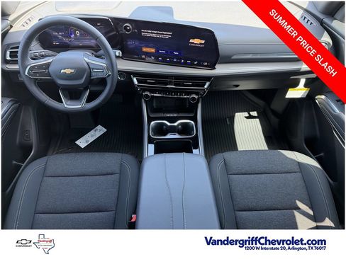 New 2026 Chevrolet Traverse LT FWD image 10