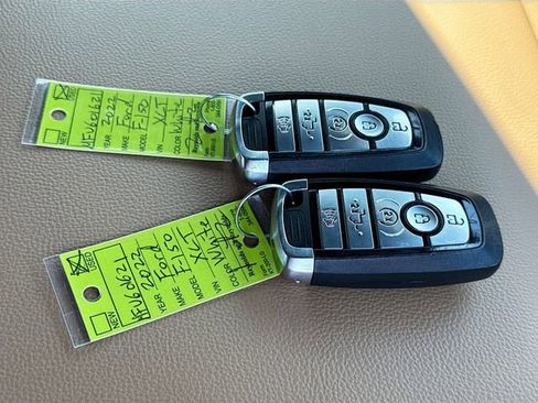 Certified 2022 Ford F150 Lariat image 37