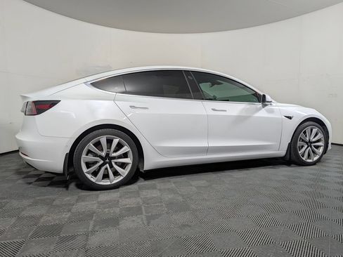 Used 2018 Tesla Model 3 Long Range RWD image 2