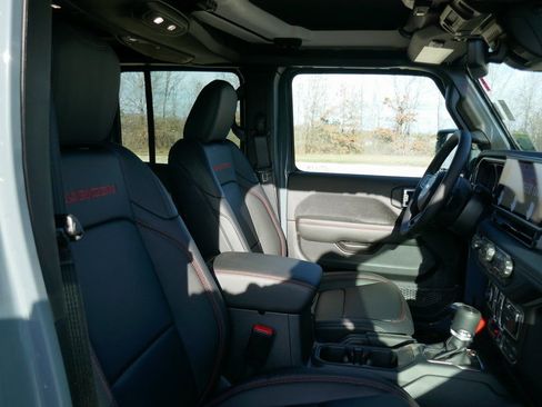 New 2026 Jeep Gladiator Rubicon AWD/4WD image 10