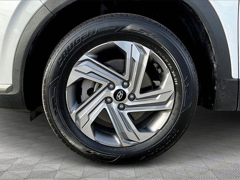 Used 2023 Hyundai Santa Fe SEL image 9