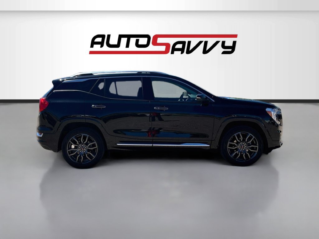 Used 2024 GMC Terrain Denali w/ Black Diamond Edition AWD/4WD image 8