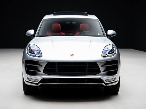 Used 2016 Porsche Macan Turbo AWD/4WD image 7