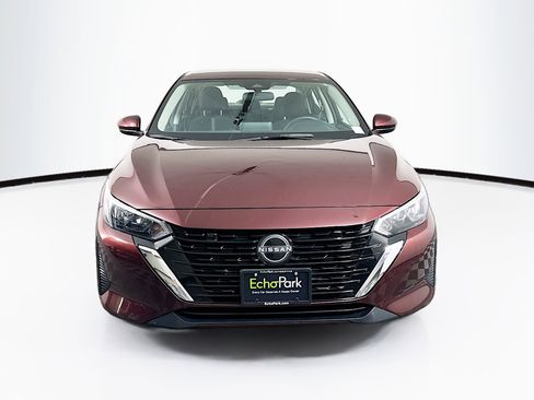 Used 2025 Nissan Sentra SV image 2