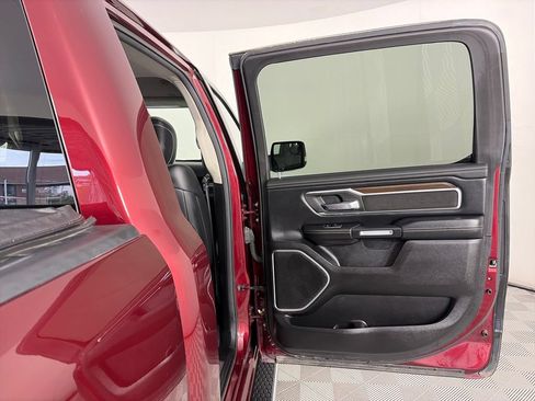 Used 2022 RAM 1500 Laramie AWD/4WD image 29