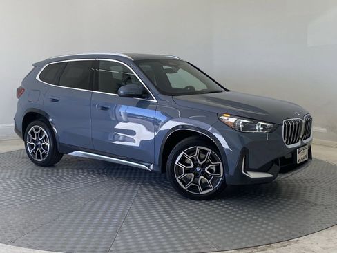 Used 2025 BMW X1 xDrive28i w/ Technology Package image 6
