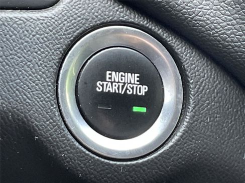 Used 2019 Chevrolet Equinox LT AWD/4WD image 29
