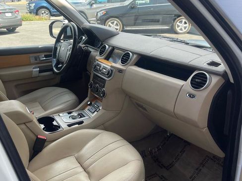 Used 2014 Land Rover LR4 HSE AWD/4WD image 19