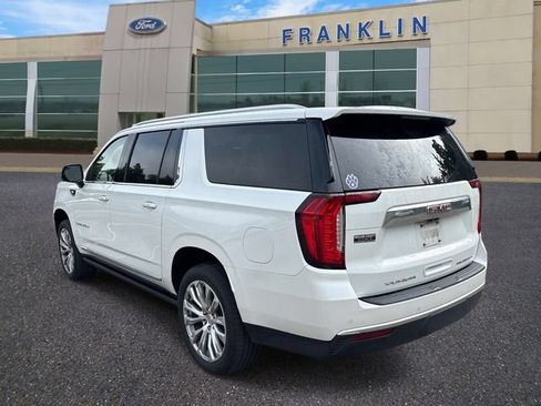 Used 2022 GMC Yukon XL Denali w/ Denali Reserve Package AWD/4WD image 5