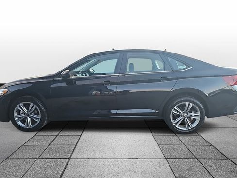 Used 2024 Volkswagen Jetta SE image 8